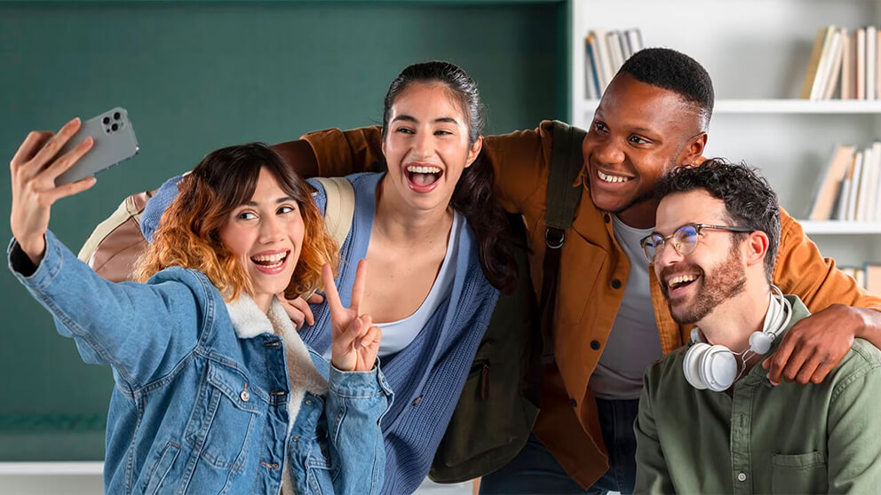 Featured image: 2 Col + Sidebar